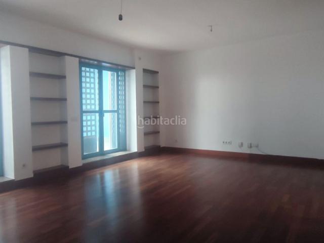 Piso en venta en Camas, Andalucía