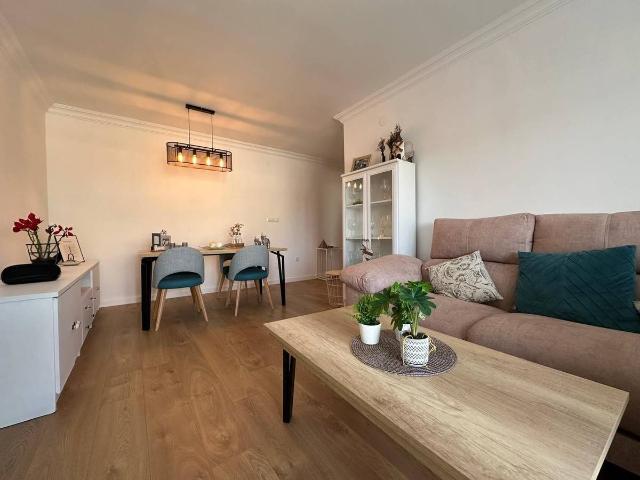 Piso en venta en Capuchinos, La Axarquía