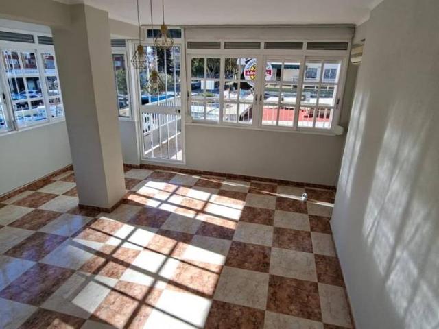 Piso en venta en Capuchinos, Vélez-málaga