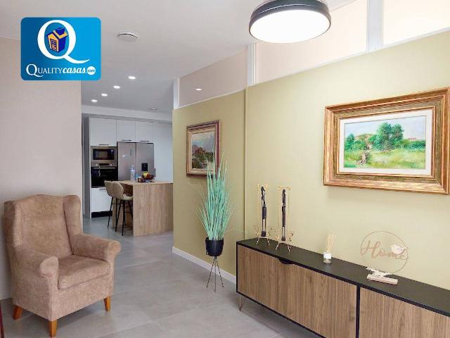 Piso en venta en Alicante, Valencia