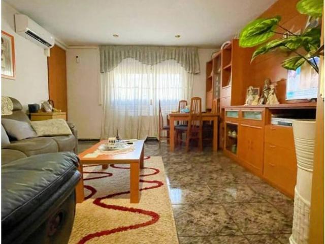 Piso en venta en Montcada I Reixac, Montcada Centre