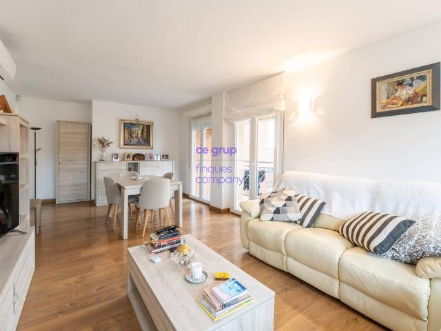 Piso en venta en Barri Vell, Gironès