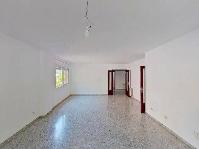 Piso en venta en Sant Martí, Cerdanyola Del Vallès