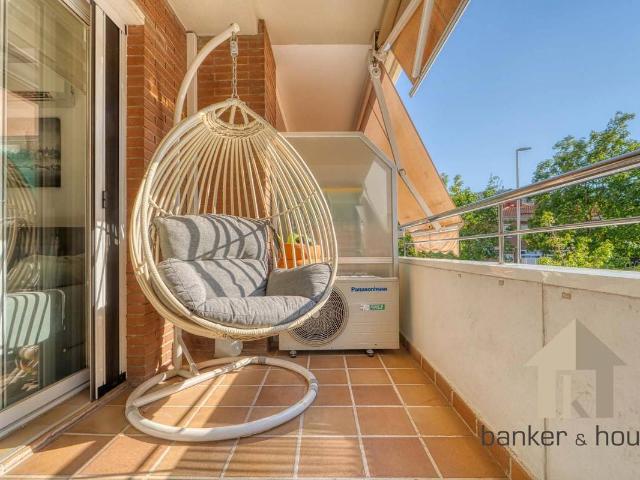 Piso en venta en Cerdanyola Del Vallès, Sant Martí