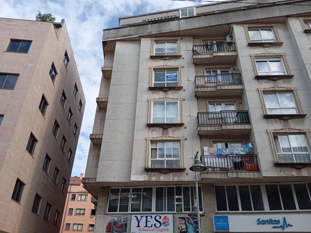 Piso en venta en Coiro, O Morrazo