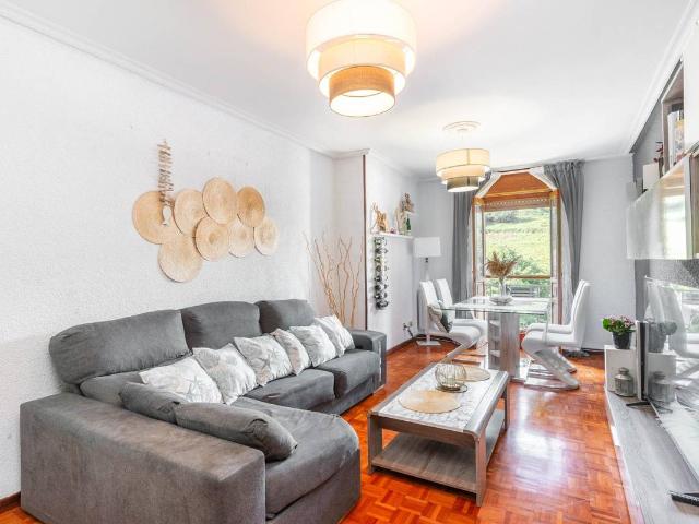 Piso en venta en Cangas De Onís