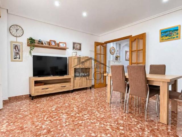 Piso en venta en Carcaixent, València / Valencia