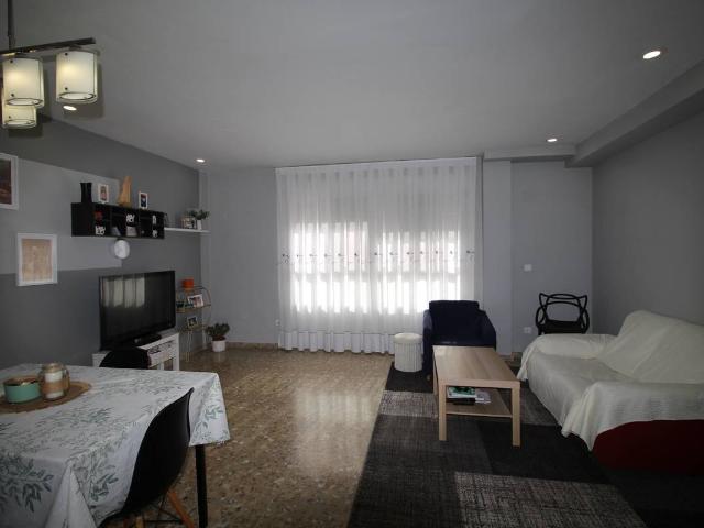 Piso en venta en la Ribera Alta, Valencia