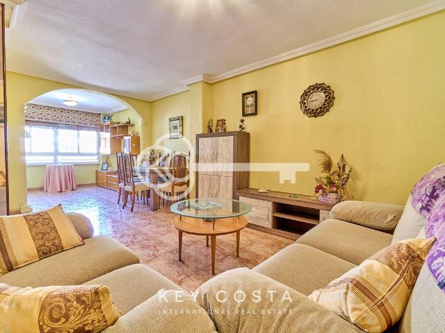 Piso en venta en Casco Antiguo - Santa Cruz - Ayuntamiento, l'Alacantí