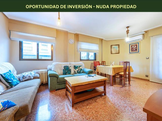 Piso en venta en Casco Antiguo - Santa Cruz - Ayuntamiento, l'Alacantí