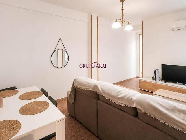 Piso en venta en Casco Antiguo - Santa Cruz - Ayuntamiento, l'Alacantí