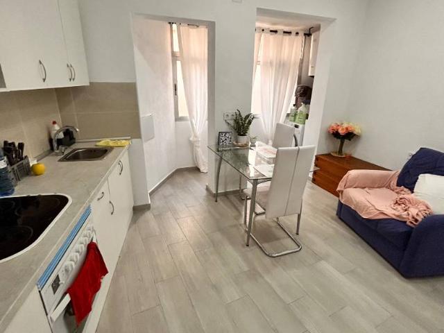 Piso en venta en Casco Antiguo - Santa Cruz - Ayuntamiento, l'Alacantí