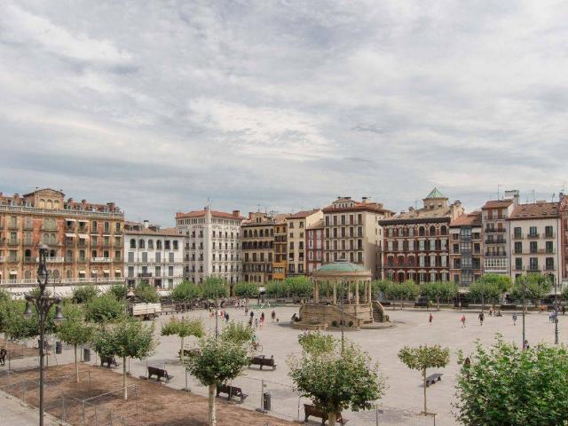 Piso en venta en Casco Antiguo, Iruñerria