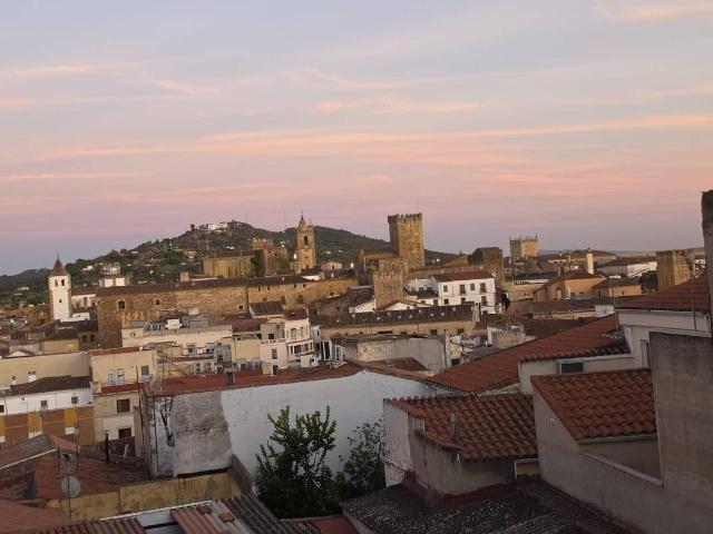 Piso en venta en Santiago, Cáceres