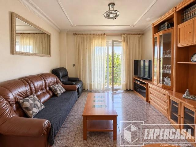 Piso en venta en Llíria, València / Valencia