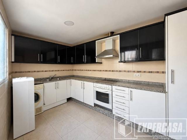 Piso en venta en Llíria, València / Valencia