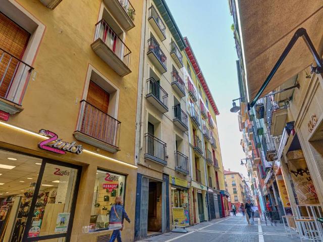 Piso en venta en Pamplona, San Zernin
