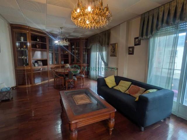 Piso en venta en Centro, Ourense