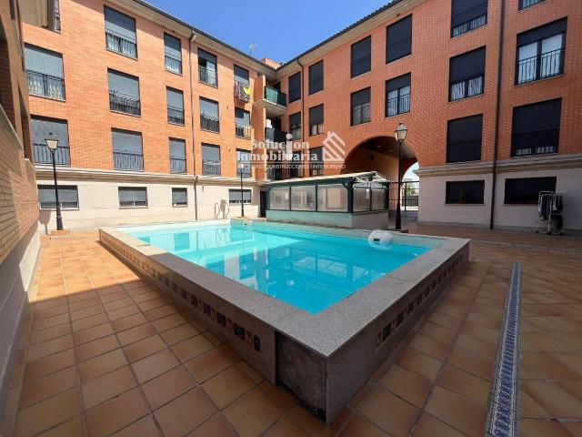 Piso en venta en Castellanos De Moriscos, Urbanización la Almunia
