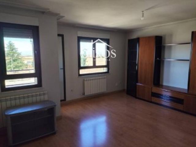 Piso en venta en Alto del Barrio, Castellanos De Moriscos