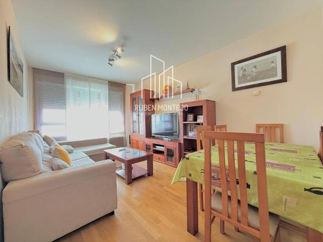 Piso en venta en Castellanos De Moriscos, Urbanización la Almunia Piso en venta en Castellanos De Moriscos, Urbanización la Almunia