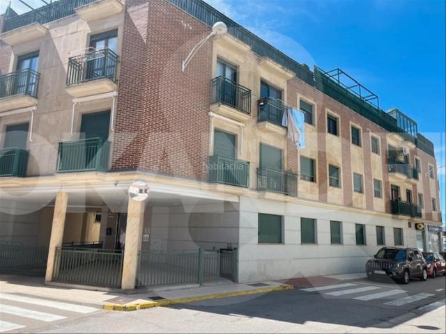 Piso en venta en Castellanos De Moriscos, Urbanización la Almunia