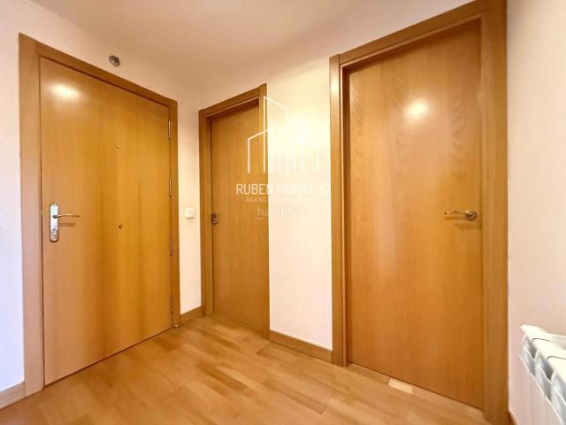 Piso en venta en Castellanos De Moriscos, Urbanización la Almunia