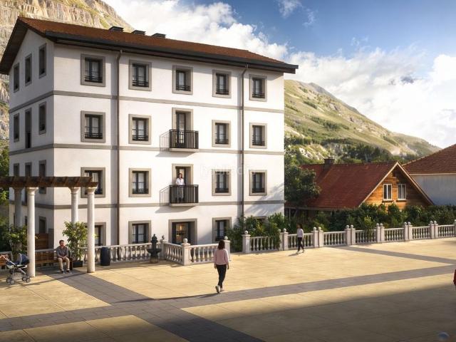 Piso en venta en Casco Histórico, Castro-urdiales