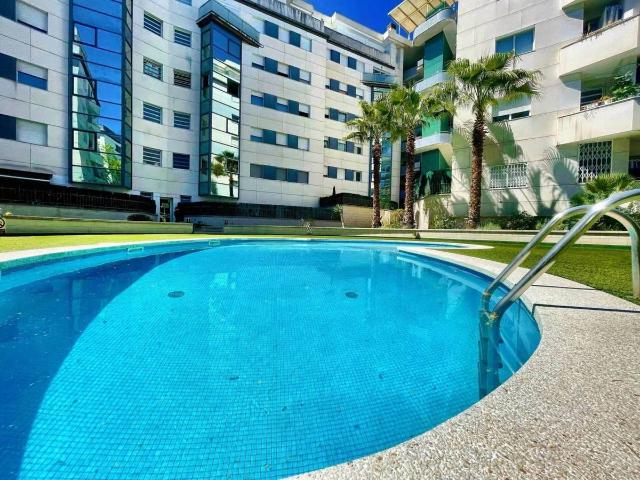 Piso en venta en Cerdanyola Del Vallès, Sant Martí