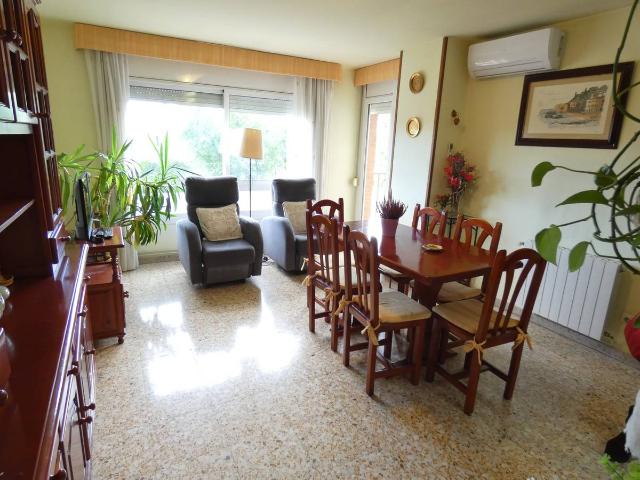 Piso en venta en Cerdanyola Del Vallès, Sant Martí