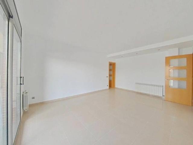Piso en venta en Cerdanyola Del Vallès, Sant Martí