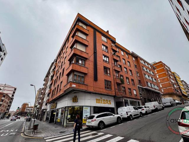 Piso en venta en Gijón / Xixón