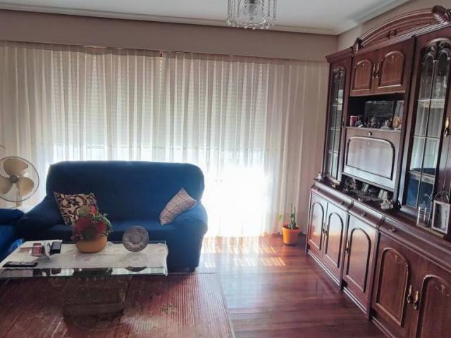 Piso en venta en Celanova, Solbeira
