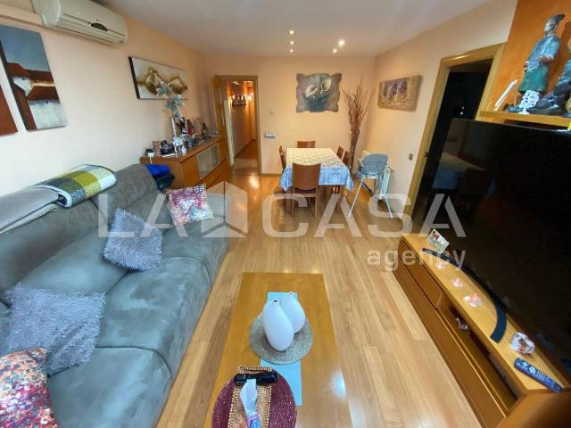 Piso en venta en Santa Coloma De Gramenet, Centre