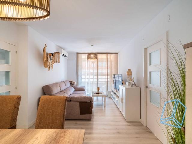 Piso en venta en Cornellà De Llobregat, Centre