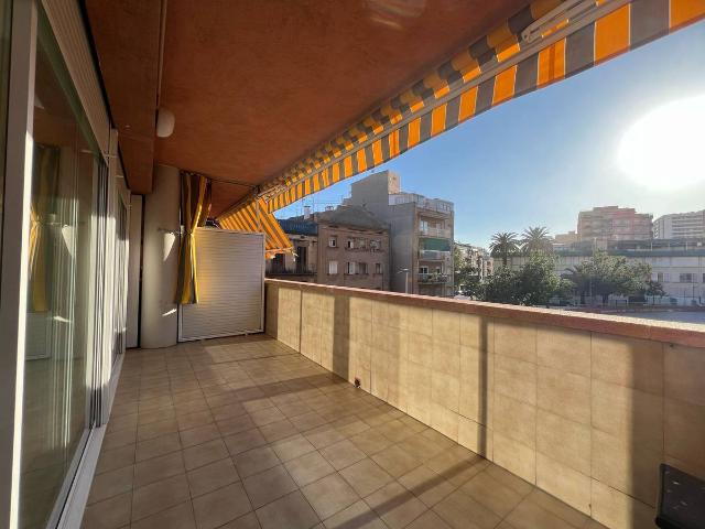 Piso en venta en L'hospitalet De Llobregat, Centre