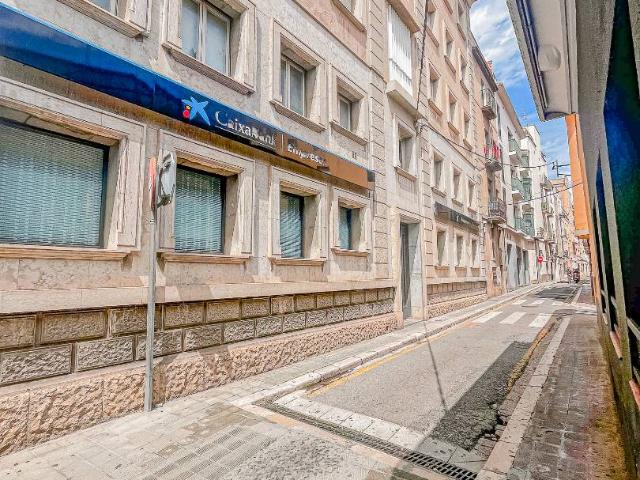 Piso en venta en Figueres, Girona