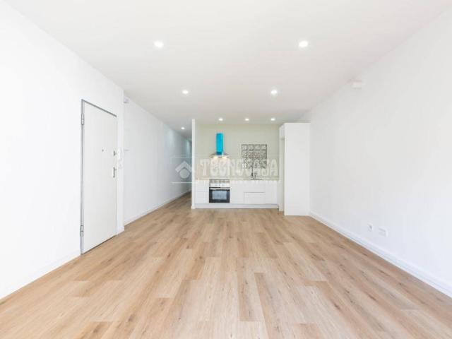 Piso en venta en Sant Boi De Llobregat, Barri Centre