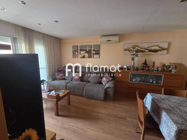 Piso en venta en Santa Coloma De Gramenet, Centre