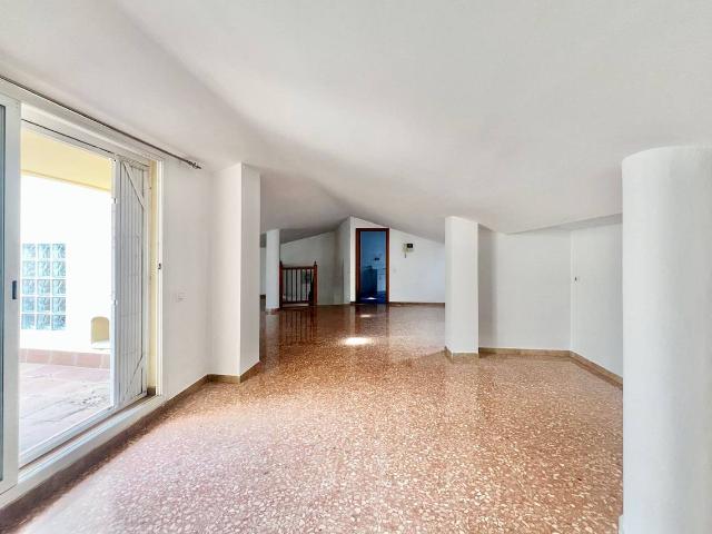 Piso en venta en Sant Boi De Llobregat, Barri Centre