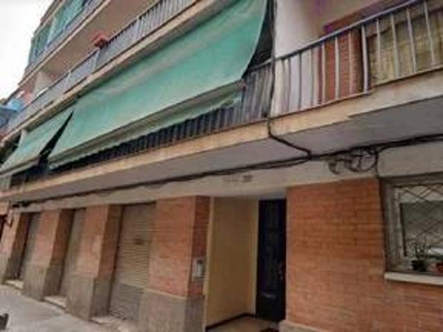 Piso en venta en Sant Martí, Cerdanyola Del Vallès