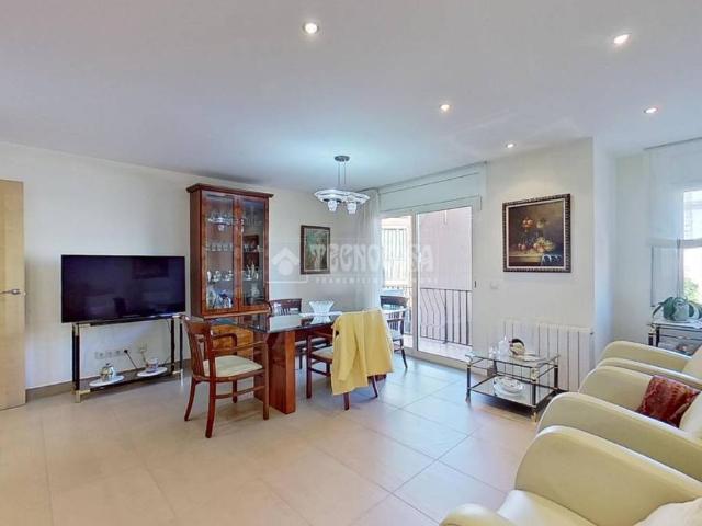 Piso en venta en Sant Martí, Cerdanyola Del Vallès