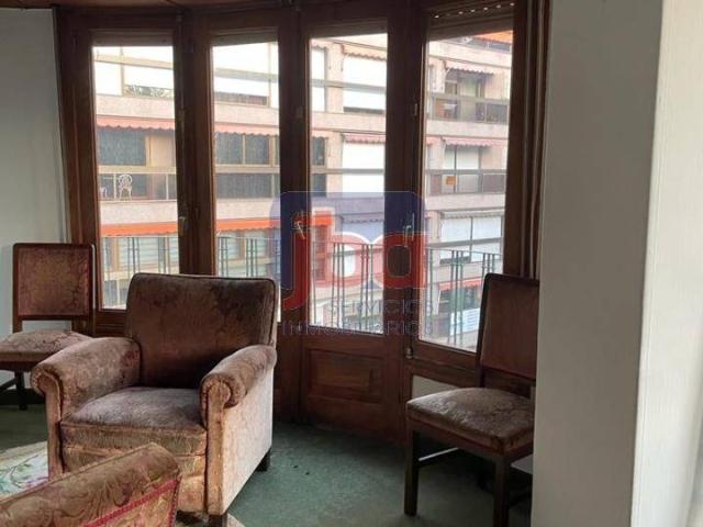 Piso en venta en Centro, Ourense
