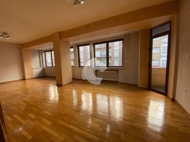 Piso en venta en Centro, Ourense