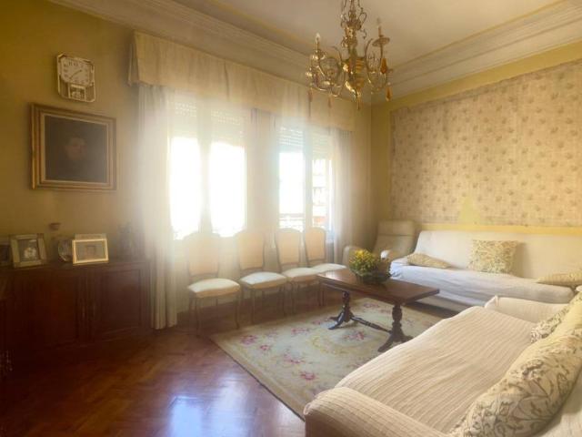 Piso en venta en Centro, Ourense