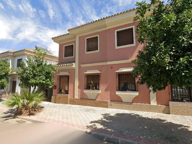 Piso en venta en Utrera, Andalucía
