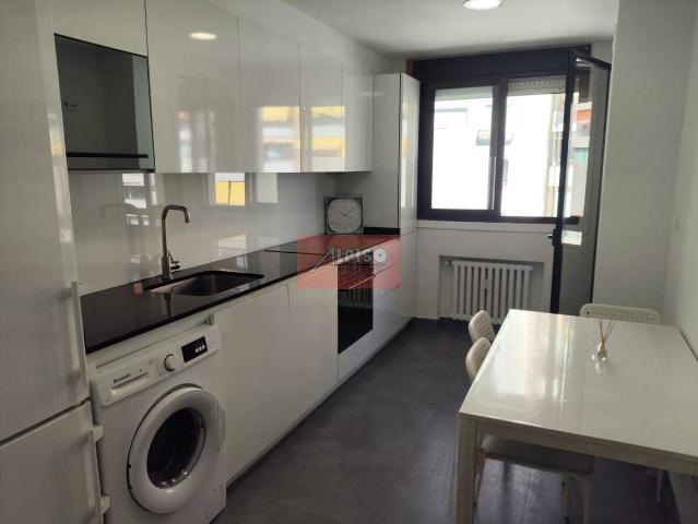 Piso en venta en Centro, Ourense