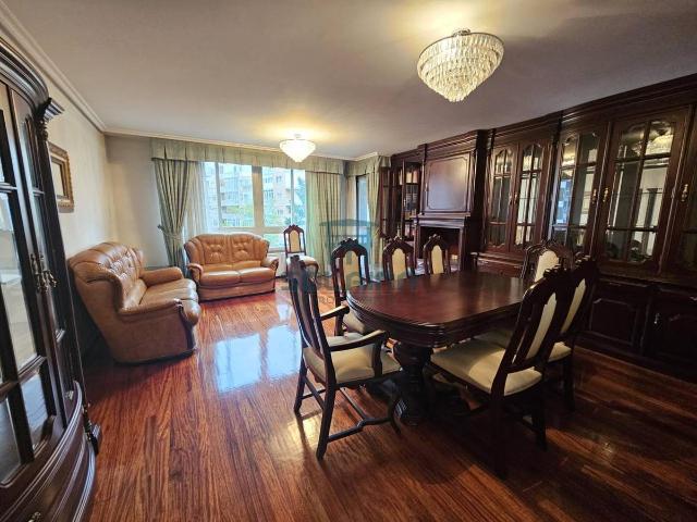 Piso en venta en Centro, Ourense