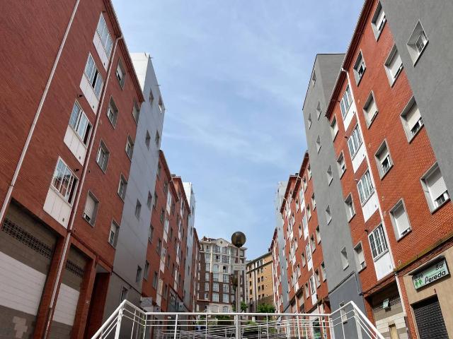 Piso en venta en Avilés, Asturias