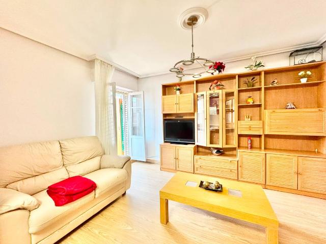 Piso en venta en Allende, Miranda De Ebro